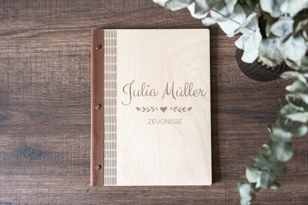 Zeugnismappe mit Personalisierung